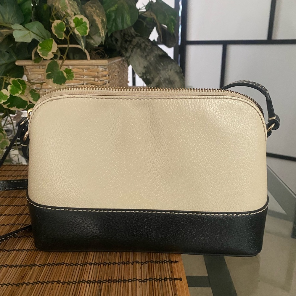 Kate Spade Black and White Crossbody - Picture 5 of 11
